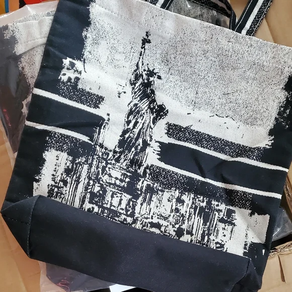 Dior Black and White Artistic Tote Bag,Eiffel Tower,Statue Of Liberty-FIRM PRICE - Picture 2 of 6